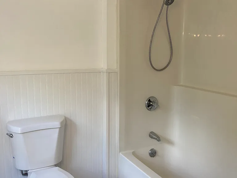 36 Tucker Ave #B — Photo 9
