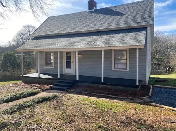 7 Spruce St, Startex, SC 29377