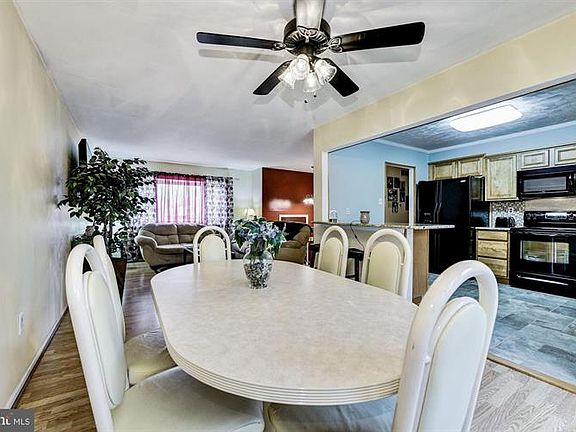 5th image of 113 Coville Dr
