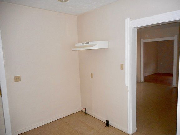 2nd image of 2043 Lexington Ave