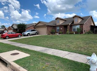 123 Pebble Creek Ln, Terrell, TX 75160