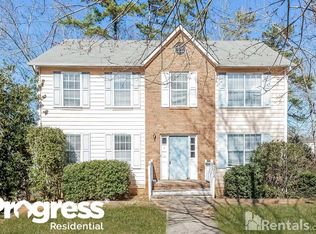 5262 Hollyfield Dr, Stone Mountain, GA 30088