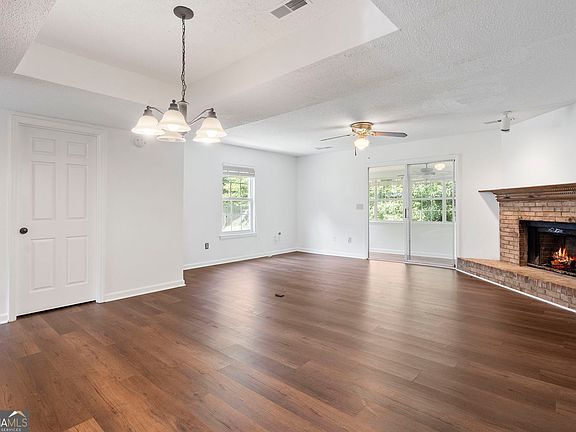 5th image of 759 Coventry Township Pl