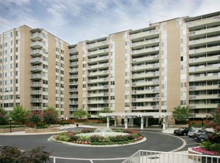 3001 Veazey Ter NW APT 813, Washington, DC 20008