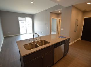 555 Michigan St NE, Grand Rapids, MI 49503