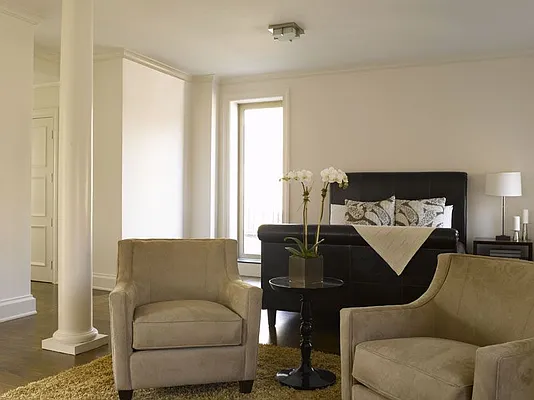 Rented by Stonehenge NYC LLC | media 32