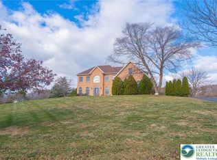 6551 Overlook Rd, Orefield, PA 18069