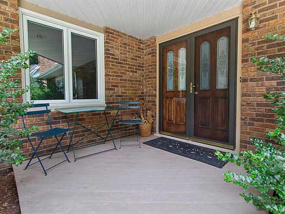 4th image of 8486 Porter Pl