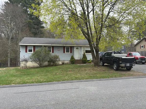 3 Parliament Dr, Franklin, MA 02038