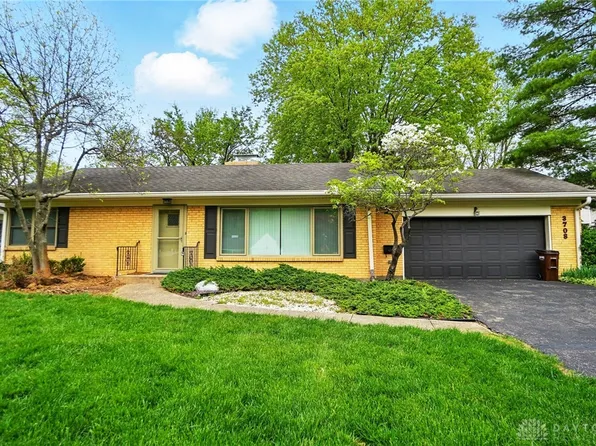 3708 Lenox Dr, Kettering, OH 45429