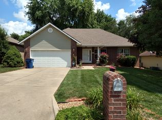 3935 W Lark St, Springfield, MO 65810