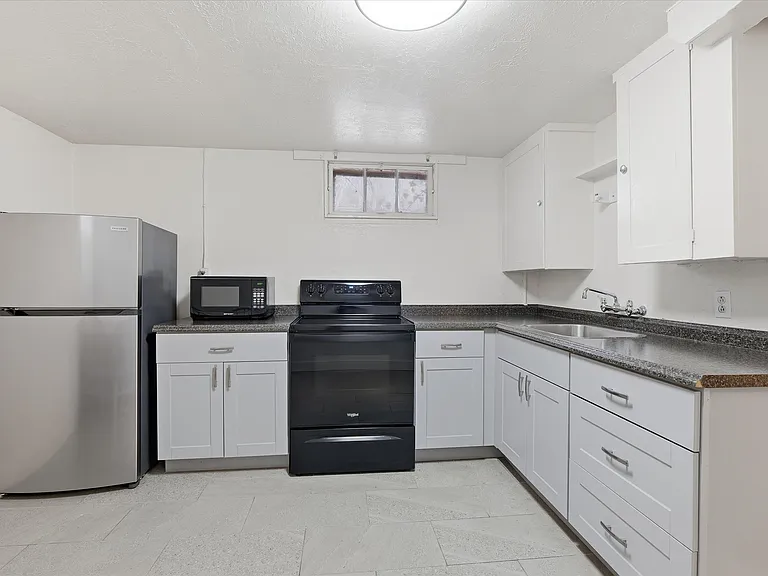 744 N 500 E #2 — Photo 3