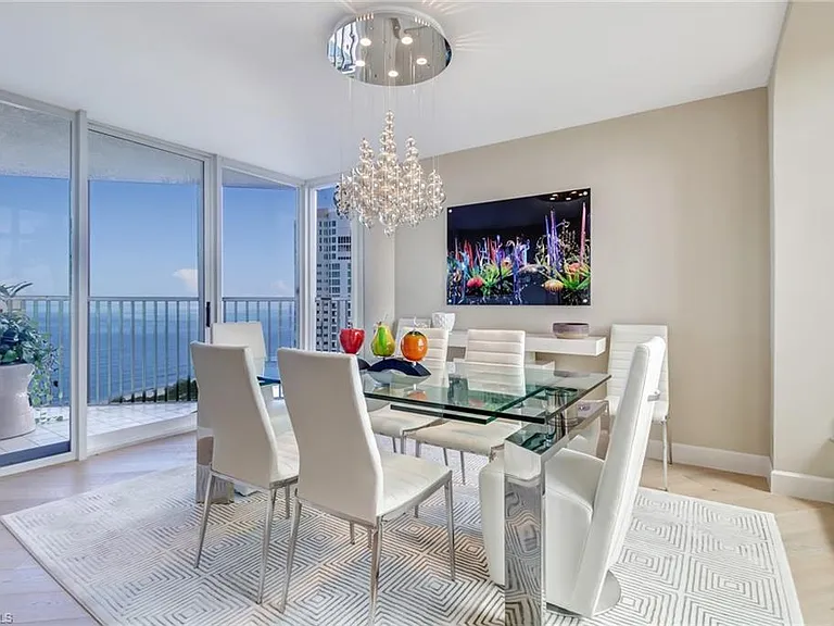 4041 Gulf Shore Blvd N #7 — Photo 15