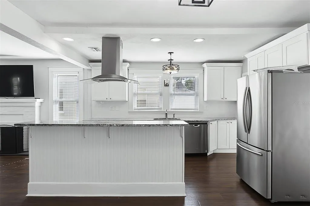 2 bed, 2.0 bath, 1216 sqft, $2,700 — Photo 4