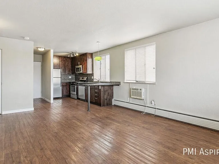59 N Ogden St #10 — Photo 15
