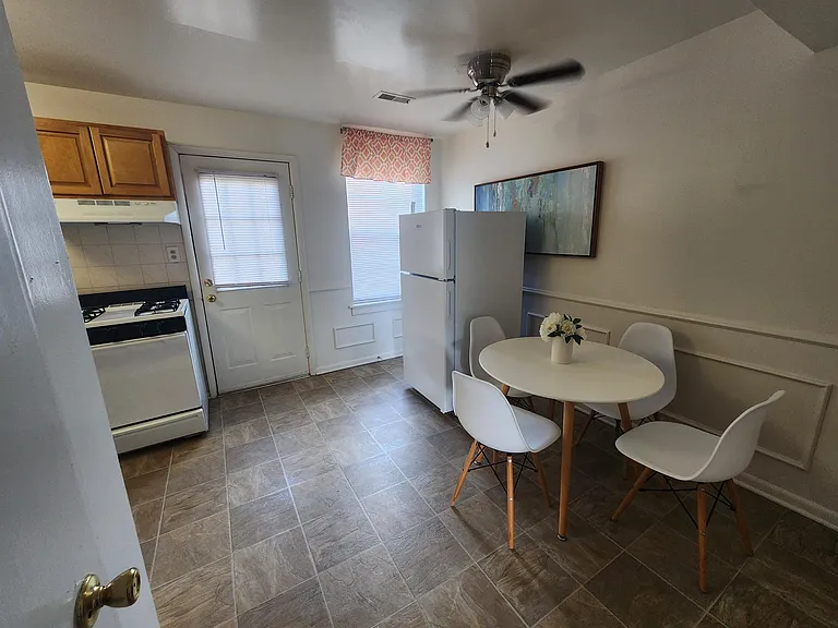 Morningside Apartments — Photo 15