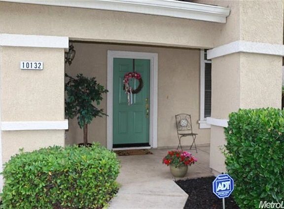 2nd image of 10132 River Park Cir
