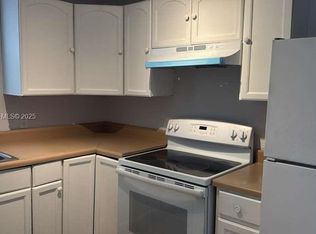 4160 NW 21st St #223D, Lauderhill, FL 33313