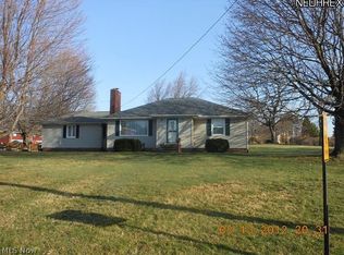 125 Jefferson St W, Hartville, OH 44632