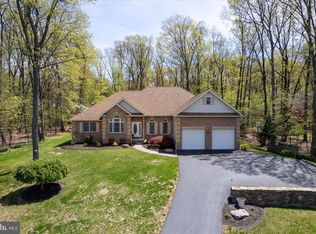 3812 Eagle Ridge Ct, Hanover, PA 17331