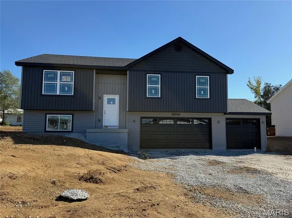 28714 Woodland Heights Dr, Warrenton, MO 63383