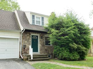 1409 Milford Ter, Teaneck, NJ 07666