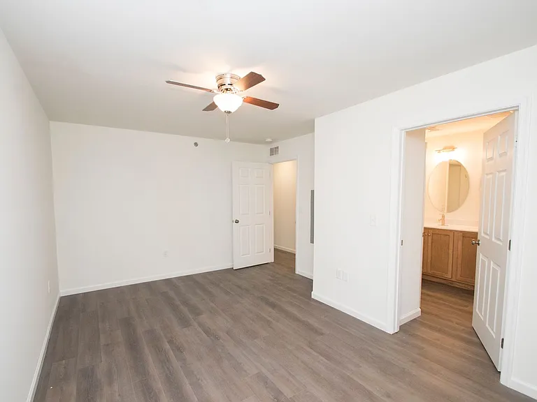 Apartments On Main — Photo 90