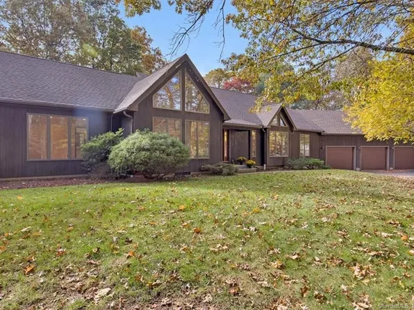 192 Knollwood Road, Manchester, CT 06042