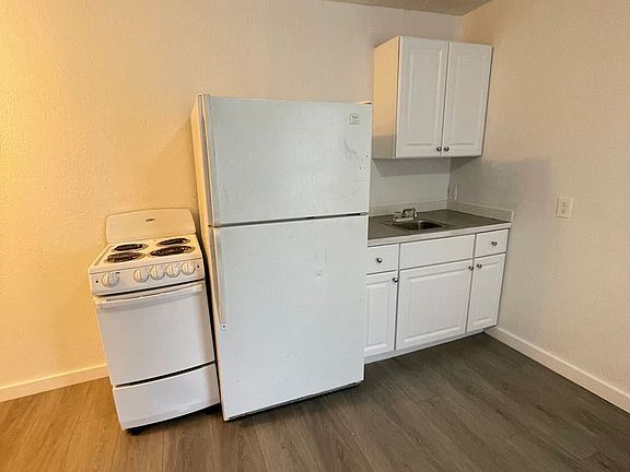 2nd image of 2903 E Olympic Ave APT 4