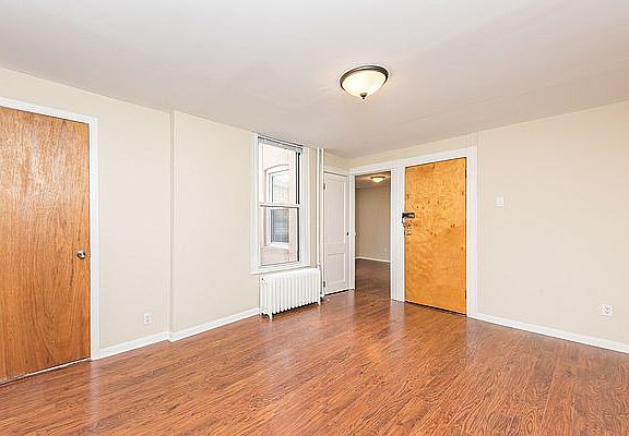 3rd image of 3008 41st St #2