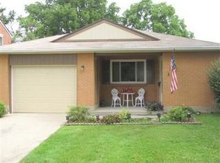 833 Gainsborough Rd, Dayton, OH 45419