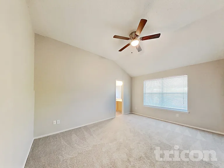 2745 Castro Ln — Photo 10
