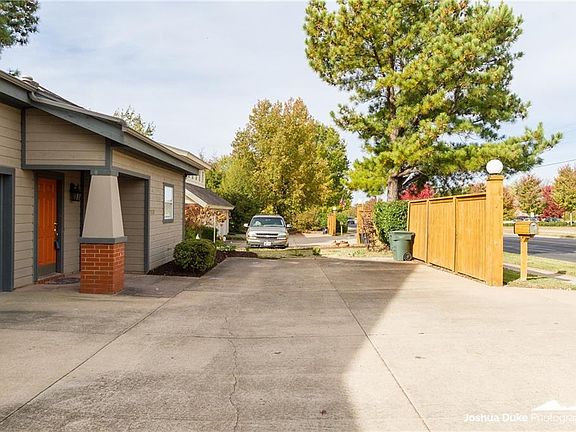 4th image of 2633 E Joyce Blvd