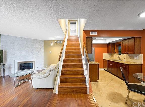 4th image of 18411 Hatteras St Unit 217
