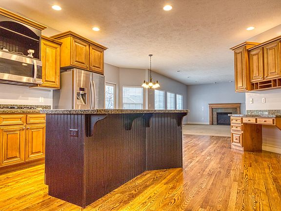 3rd image of 6321 S Mount Logan Way