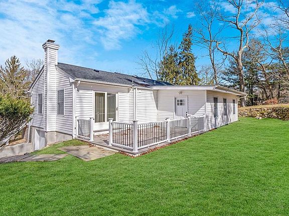 3rd image of 220 Lower Sheep Pasture Rd