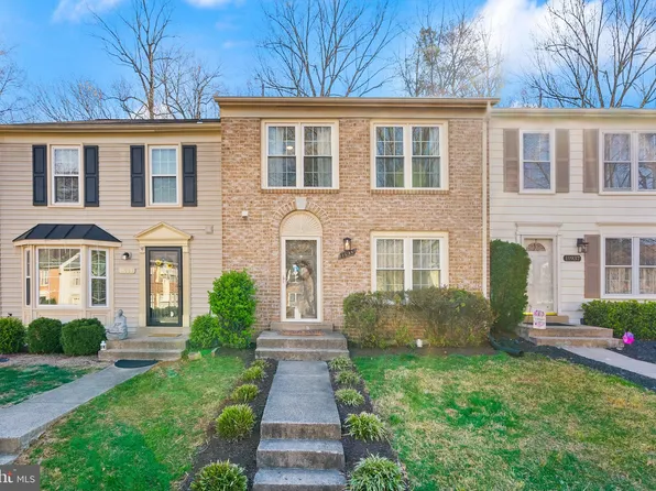 11935 Artery Dr, Fairfax, VA 22030