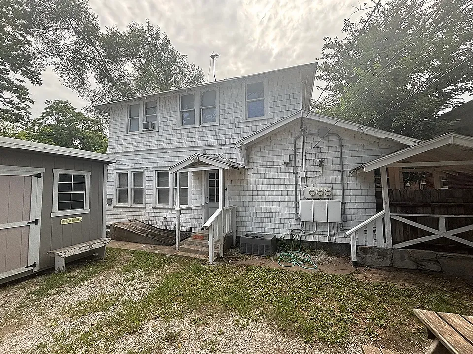 209 N Mathewson Ave #1