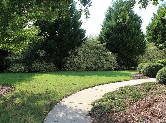 5th image of 2817 Summergrove Ct #219