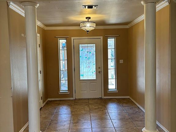 3rd image of 3607 Juanita Ave