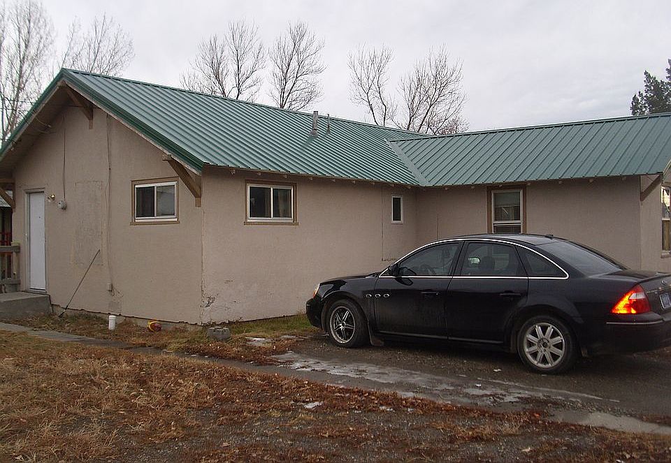 2nd image of 637 3rd St W