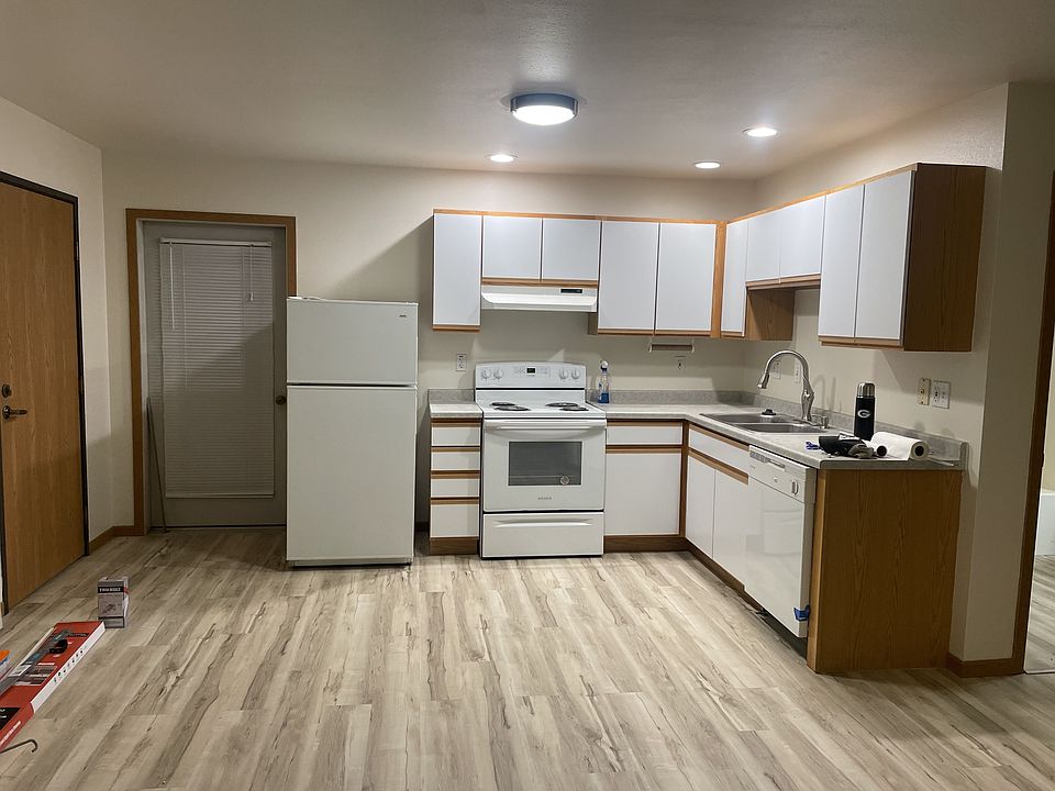 1st image of 1224 Townline Rd #11