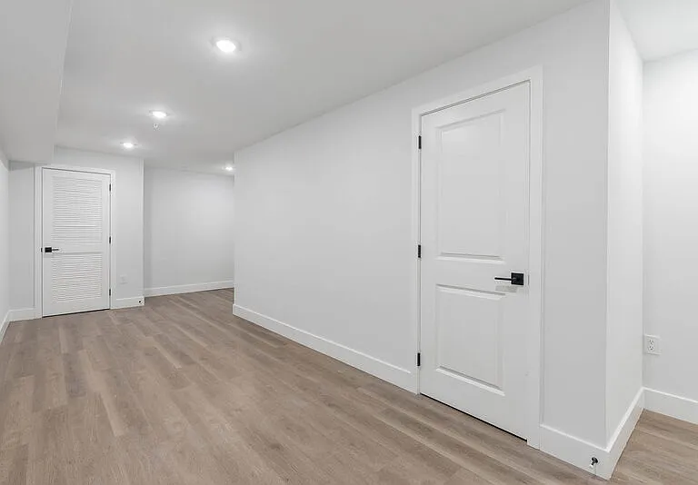 2057 E Rush St #1 — Photo 11