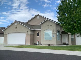 1504 Anny Dr E, Twin Falls, ID 83301