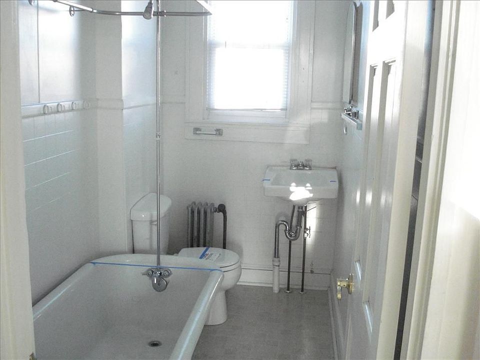 2nd image of 3318 Cardenas Ave