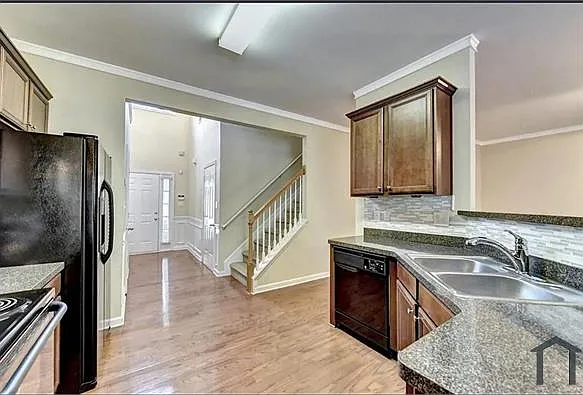 348 Creek Manor Way — Photo 12