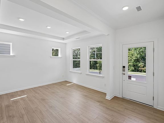 3rd image of 717 Bolera Rd