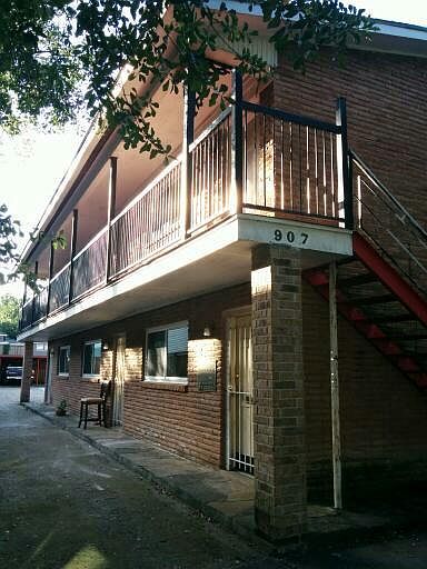 1st image of 907 Heights Blvd APT 3