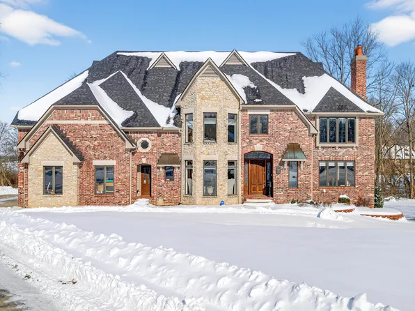 6460 Deerfield Dr, Greenwood, IN 46143