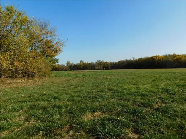 30804 E State Route 2, Harrisonville, MO 64701